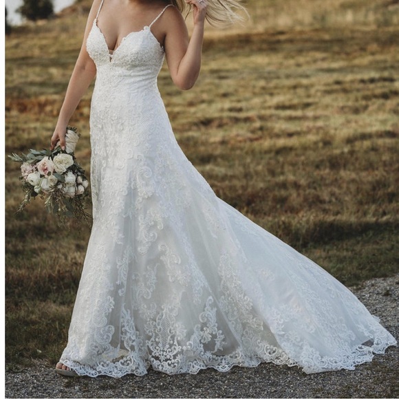 Allure Bridals White Lace Gown - Picture 3 of 6